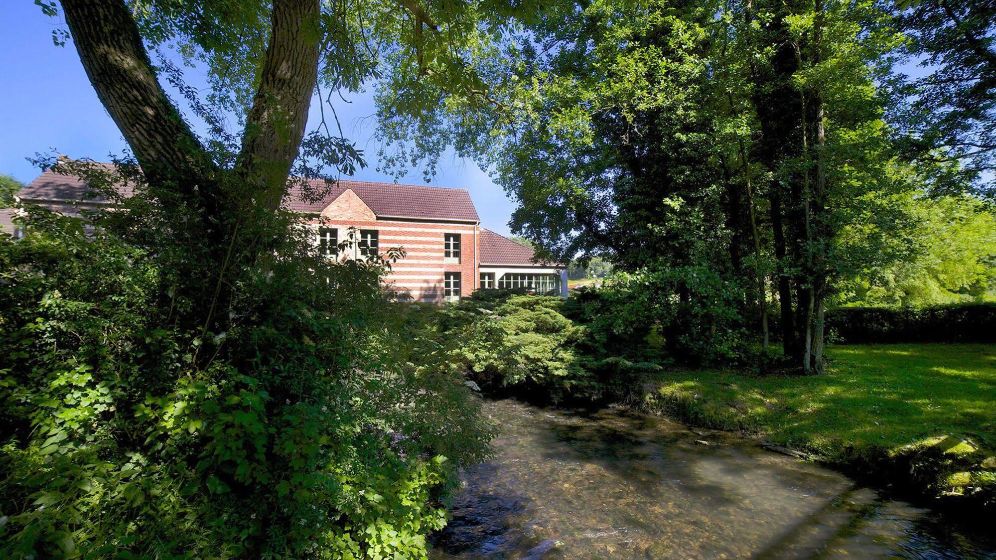 Hotel Moulin De Mombreux Lumbres Exterior foto